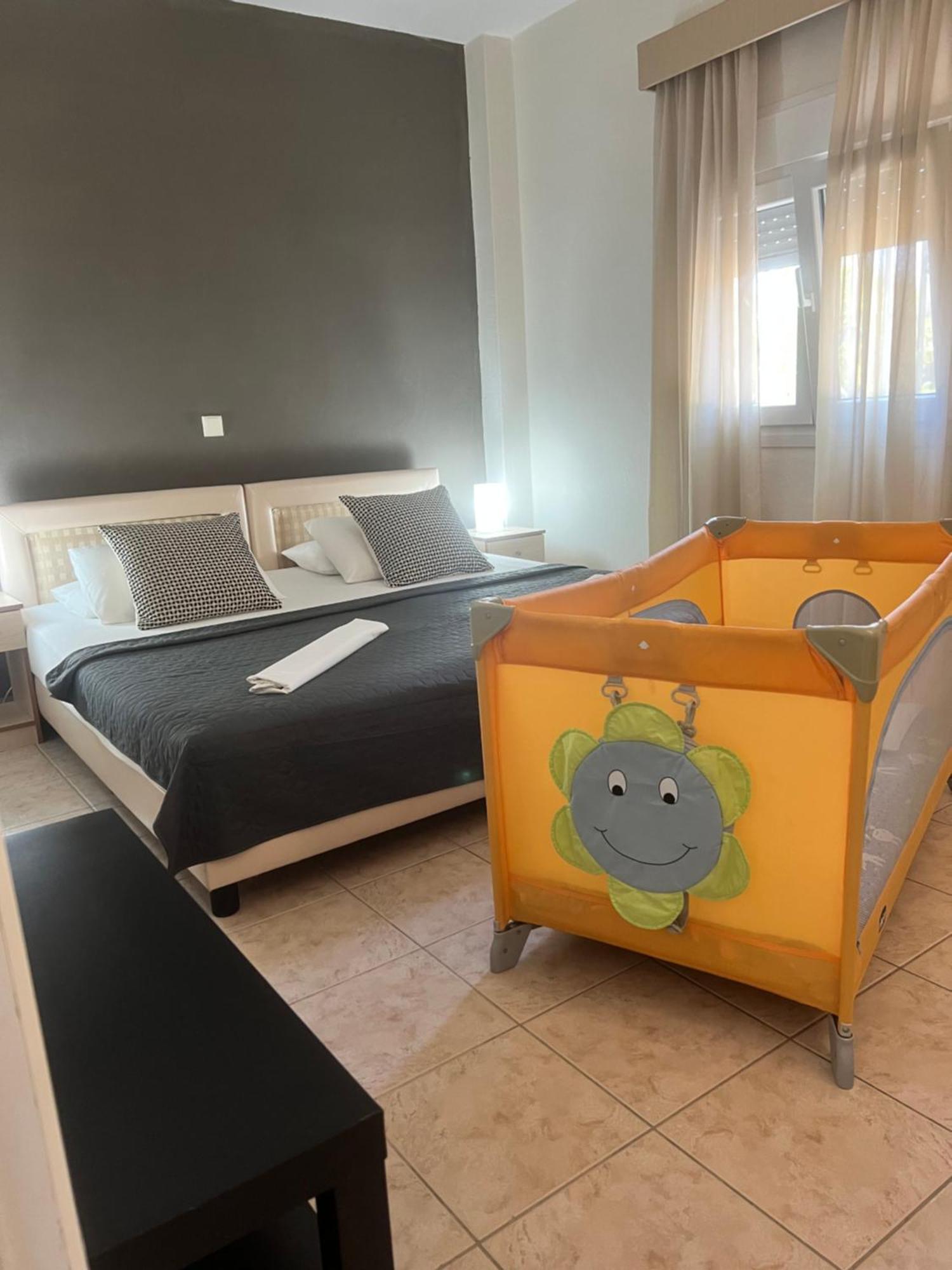 Deres Apartments Hanioti Ngoại thất bức ảnh